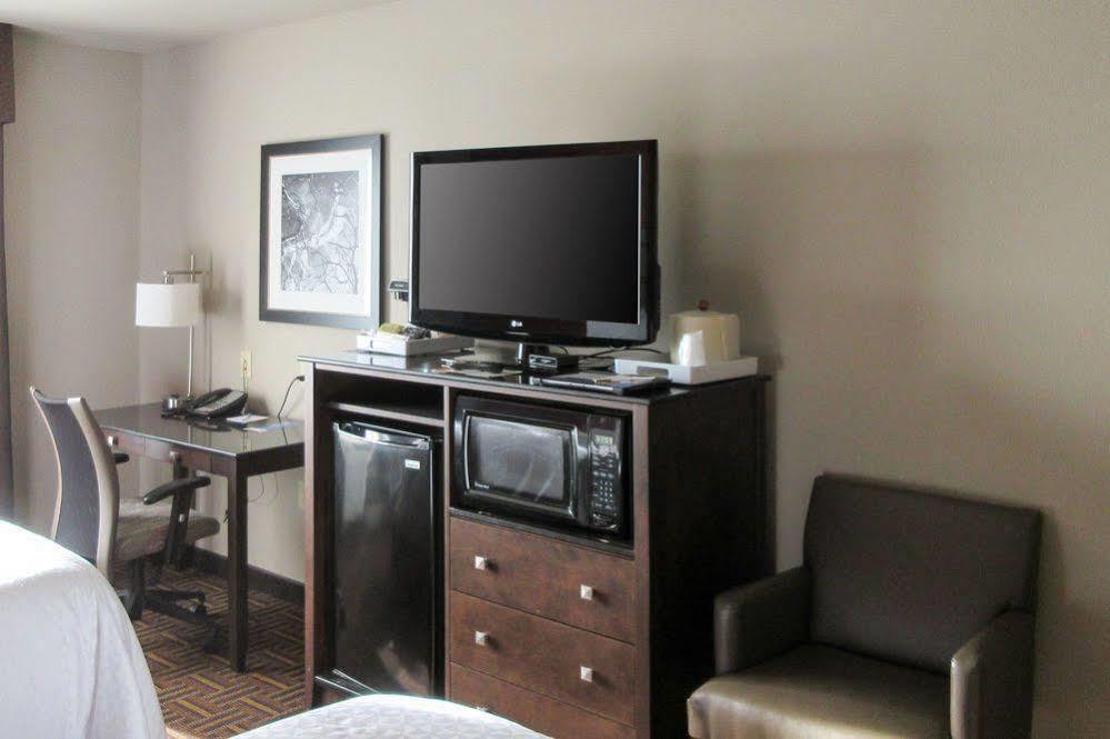 Hotel Sonesta Essential Minot Extérieur photo